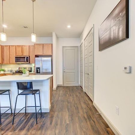 Fancy Apt Downtown. Pool. Gym. Lounge. Pet Ok Houston Exteriér fotografie