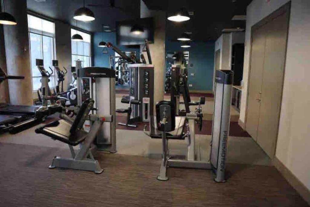 Fancy Apt Downtown. Pool. Gym. Lounge. Pet Ok Houston Exteriér fotografie