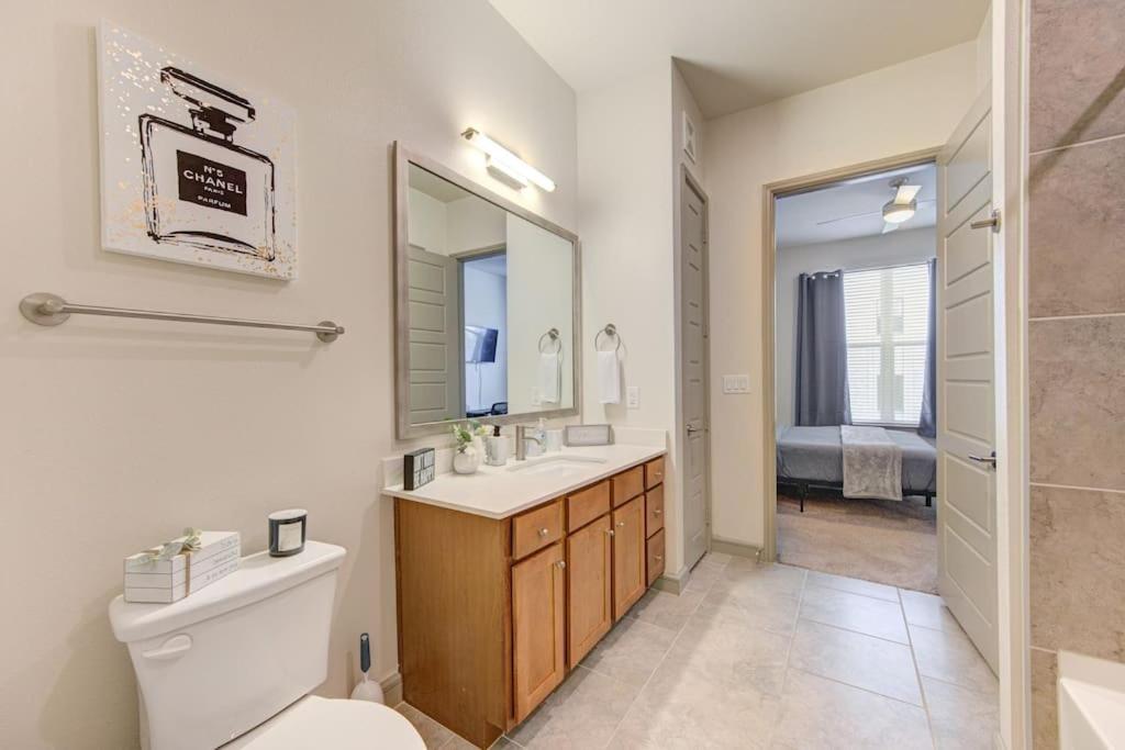 Fancy Apt Downtown. Pool. Gym. Lounge. Pet Ok Houston Exteriér fotografie