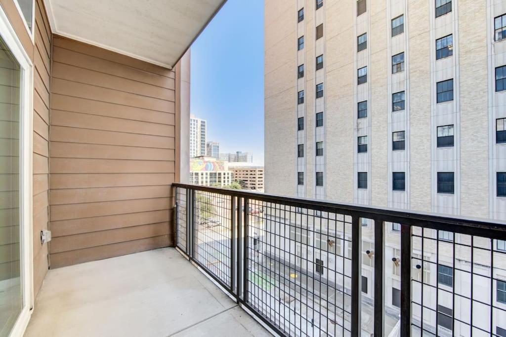 Fancy Apt Downtown. Pool. Gym. Lounge. Pet Ok Houston Exteriér fotografie